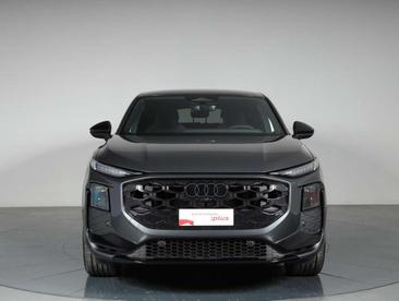 Audi Q3 2.0 TDI — photo 2