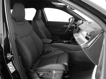 Audi Q3 2.0 TDI — photo 8