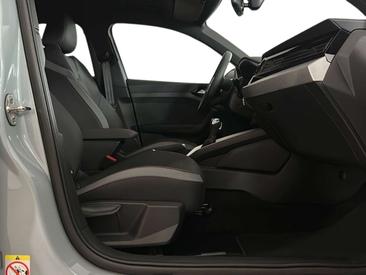 Audi A1 Break Surélevé 30 TFSI — photo 7