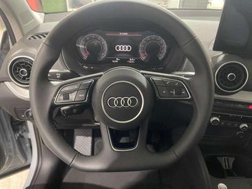 Audi Q2 30 TFSI — photo 11