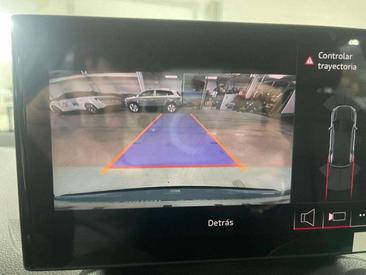 Audi Q2 30 TFSI — photo 13
