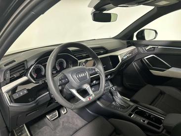 Audi Q3 35 TDI — photo 8