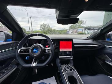 Alpine A390 GT — photo 9