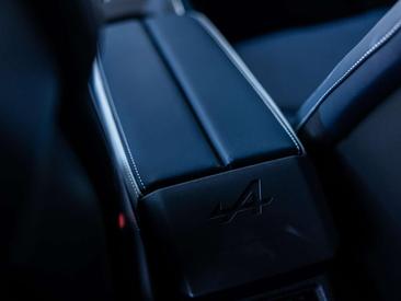Alpine A390 GT — photo 14