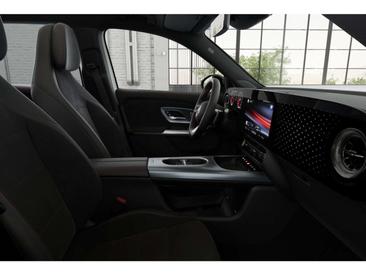 Mercedes GLB 250 Night — photo 7