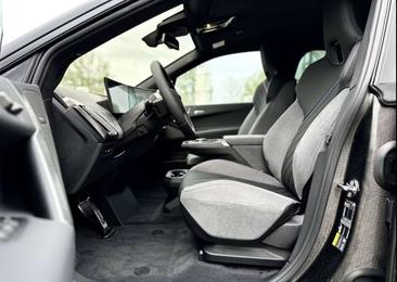 BMW IX XDrive45 — photo 11
