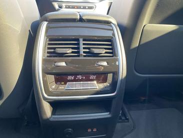 BMW X5 XDrive30d — photo 11