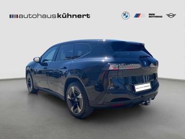 BMW iX3 — photo 4