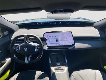 BMW iX3 — photo 11