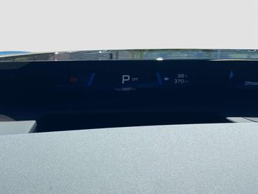 BMW iX3 — photo 14