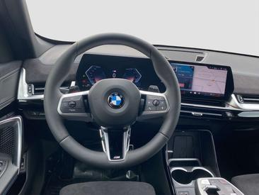 BMW X1 SDrive18d — photo 12