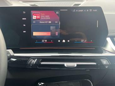 BMW X1 SDrive20d — photo 13