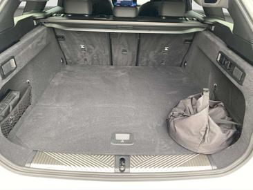 BMW I5 Touring XDrive40 — photo 9