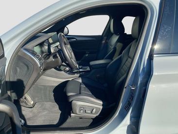 BMW X4 Coupé SUV M40d — photo 10