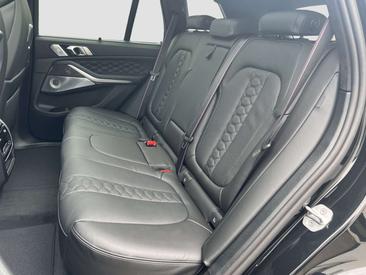 BMW X5 Competition — photo 14