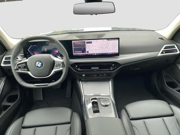 BMW Série 3 Berline 318i — photo 11