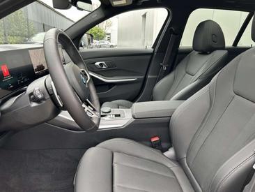 BMW Série 3 Berline 330e — photo 6