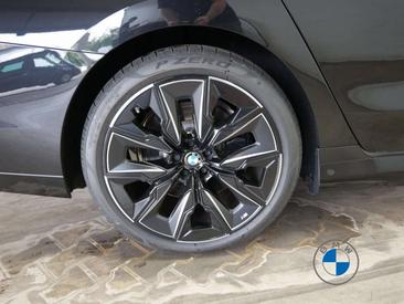 BMW I7 Berline M70 XDrive — photo 11