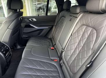 BMW X5 XDrive30d — photo 13