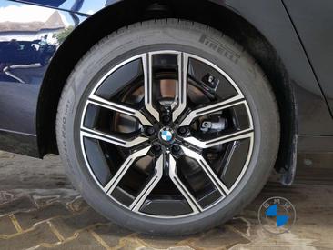 BMW I7 Berline EDrive50 — photo 10