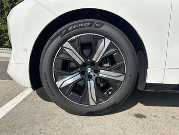 BMW IX XDrive45 — photo 7