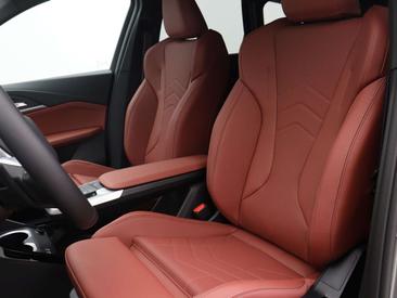 BMW X1 XDrive25e — photo 11