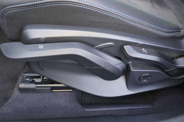 BMW X1 SDrive20d — photo 11