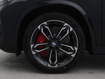 BMW IX1 EDrive20 — photo 10