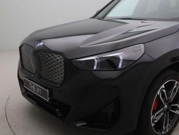 BMW IX1 EDrive20 — photo 11