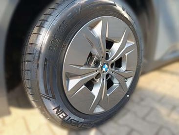 BMW IX2 EDrive20 — photo 9
