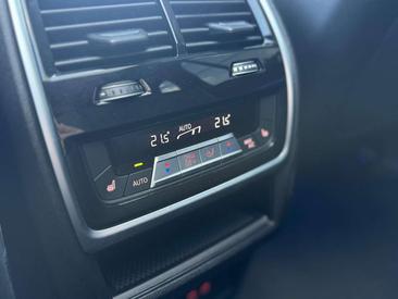 BMW X5 XDrive30d — photo 16