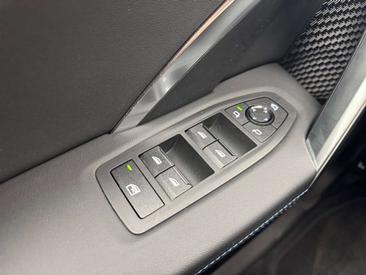BMW X1 SDrive20d — photo 16