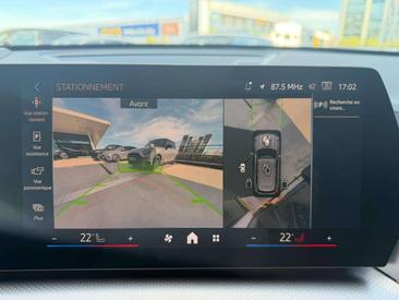 BMW X1 SDrive20i — photo 11