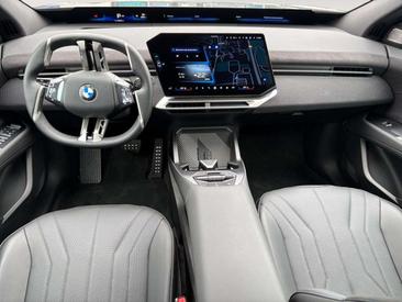 BMW iX3 — photo 10