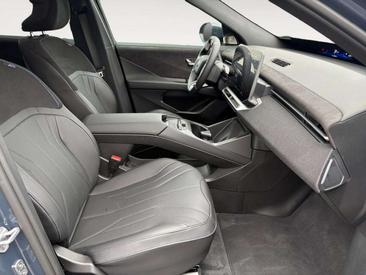 BMW iX3 — photo 15