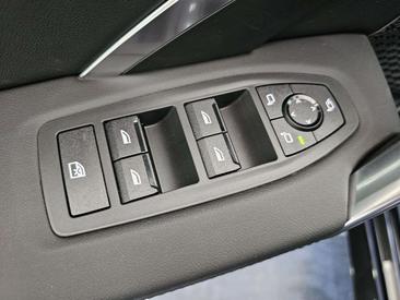 BMW X2 SDrive20d — photo 12