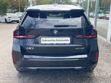 BMW IX1 EDrive20 — photo 4