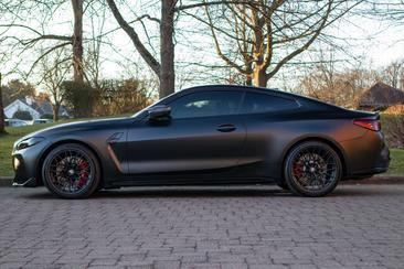 BMW M4 CSL — photo 6