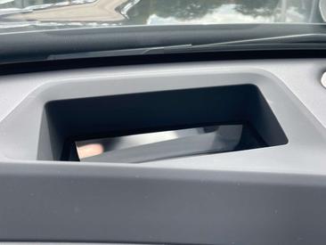 BMW IX1 EDrive20 — photo 11