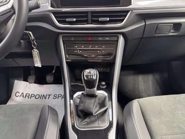 Volkswagen T-Roc 1.0 TSI — photo 11