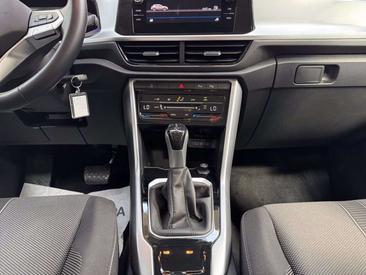 Volkswagen T-Roc Crossover 2.0 TDI DSG 4Motion — photo 11
