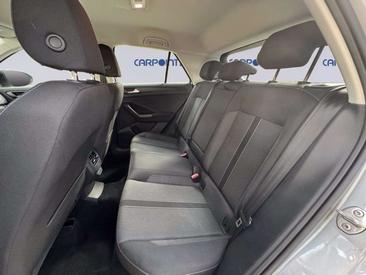 Volkswagen T-Roc Crossover 2.0 TDI DSG 4Motion — photo 13