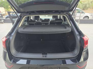 Volkswagen T-Roc 1.5 ETSI — photo 15
