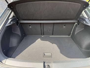 Volkswagen T-Roc 1.0 TSI — photo 9