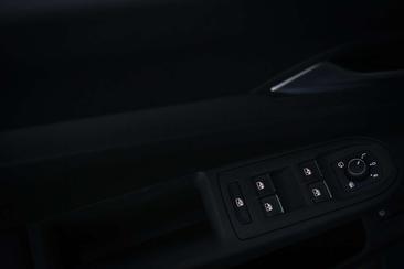 Volkswagen Golf Berline GTE — photo 10
