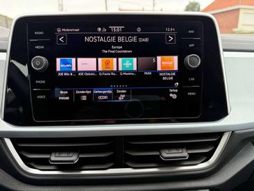Volkswagen T-Roc TSI — photo 12