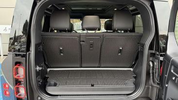 Land Rover Defender 90 P425 X Lichte Vracht Grey — photo 26