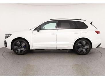 Volkswagen Touareg R EHybrid — photo 6