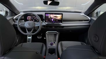 Volkswagen T-Roc 1.5 ETSI — photo 5