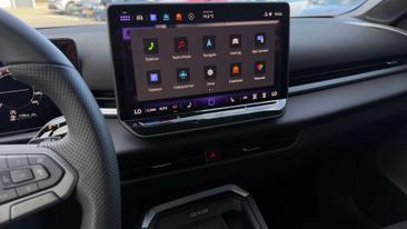 Volkswagen T-Roc 1.5 ETSI — photo 10